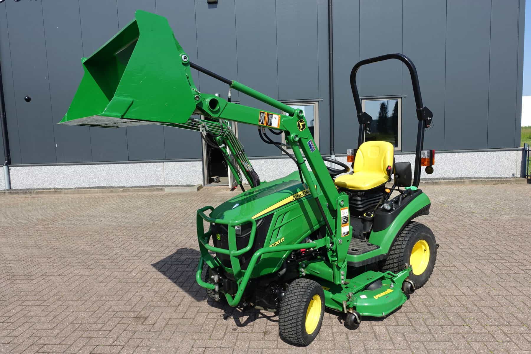 John Deere 1026R 4wd HST - Afbeelding 3