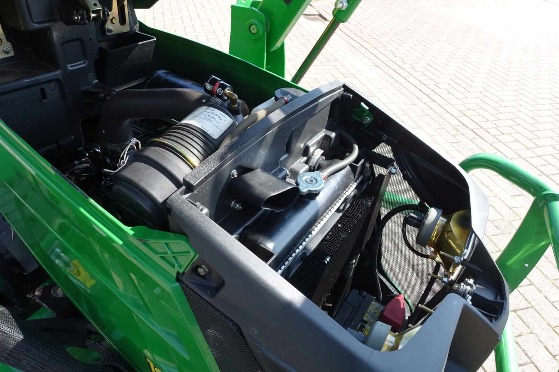 John Deere 1026R 4wd HST - Afbeelding 38