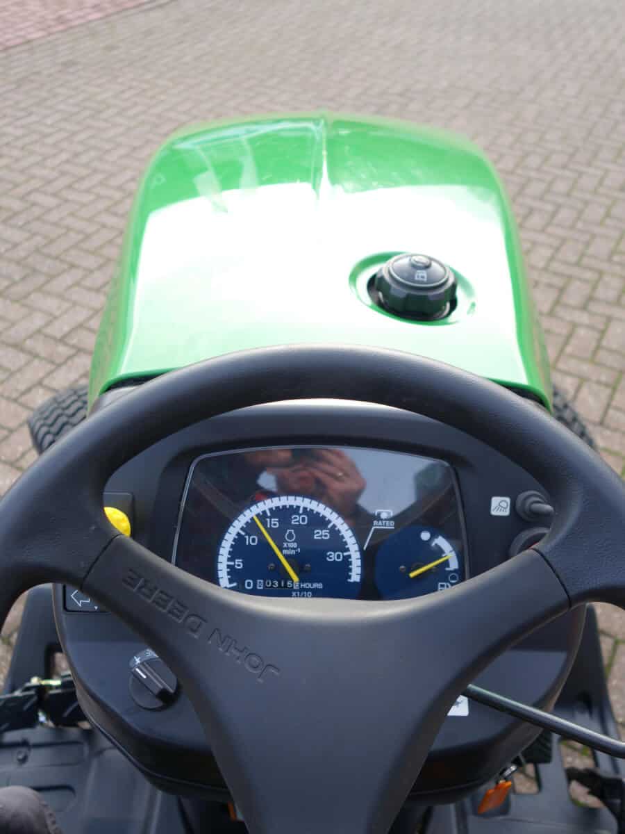 John Deere 2320 4wd HST - Afbeelding 13