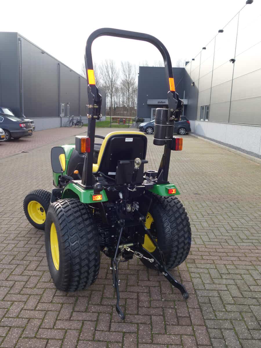 John Deere 2320 4wd HST - Afbeelding 18