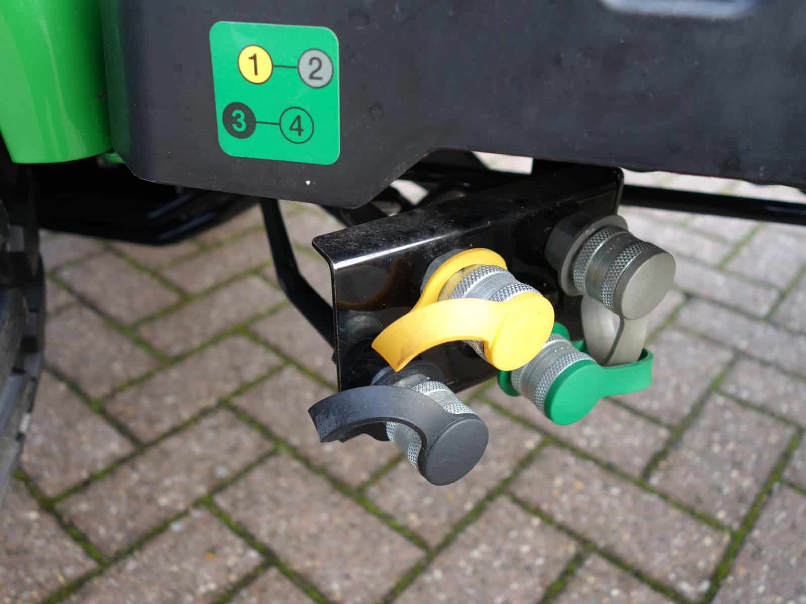 John Deere 2320 4wd HST - Afbeelding 26