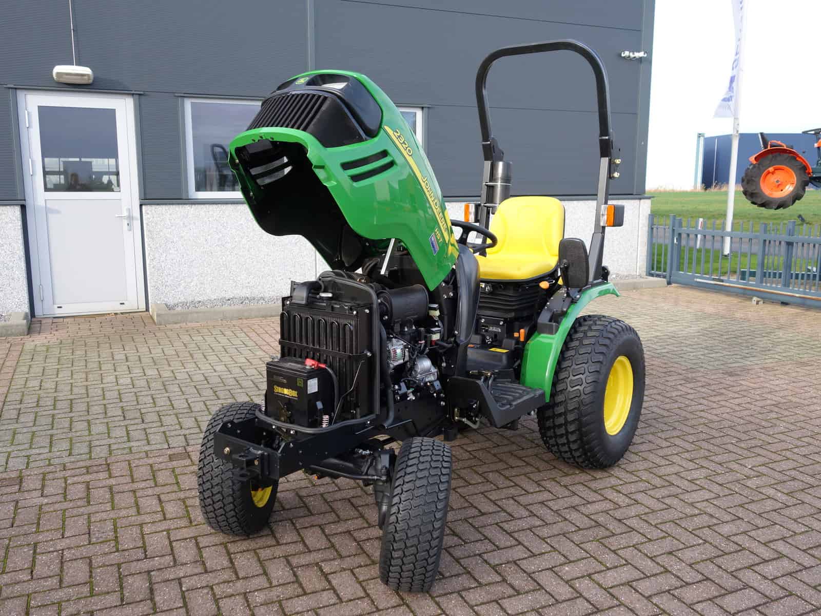 John Deere 2320 4wd HST - Afbeelding 28