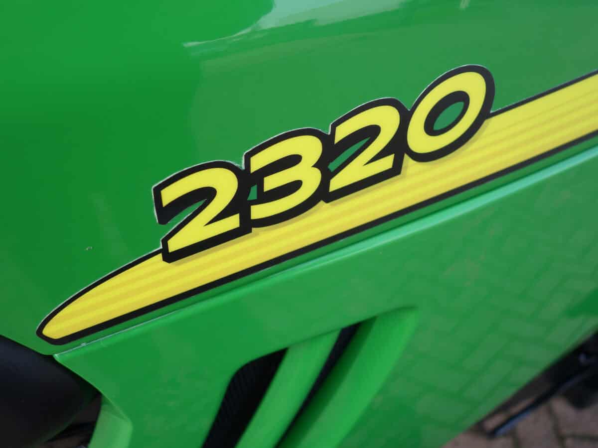John Deere 2320 4wd HST - Afbeelding 8