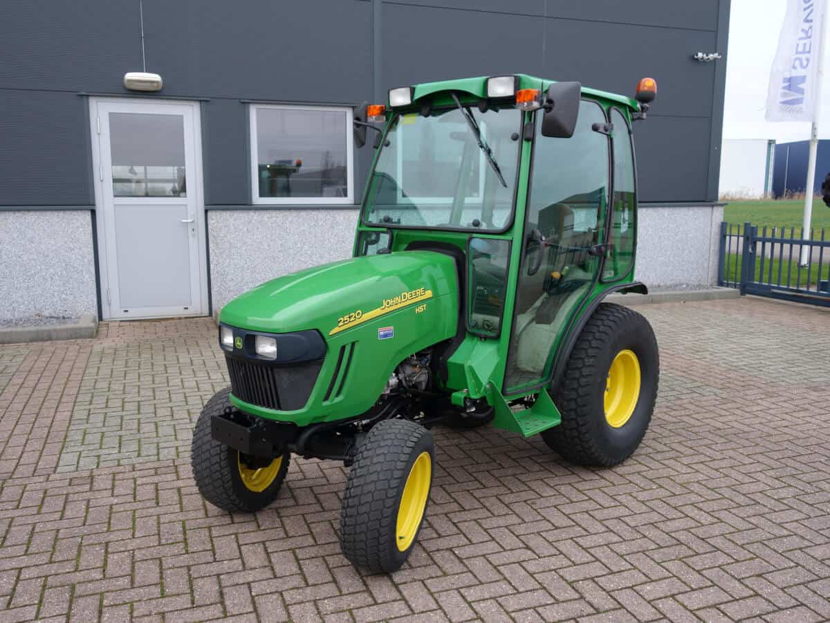 John Deere 2520 4wd HST - Afbeelding 3