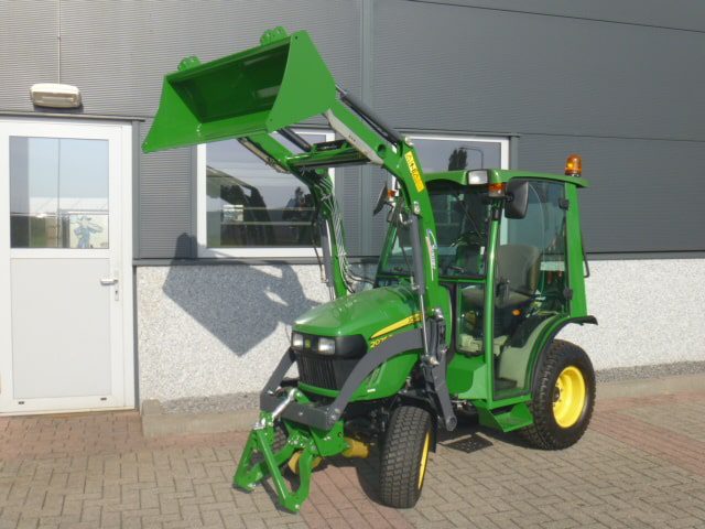John Deere 2025R 4wd HST - Afbeelding 3