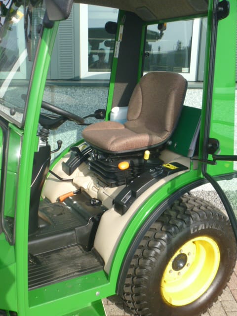 John Deere 2025R 4wd HST - Afbeelding 11