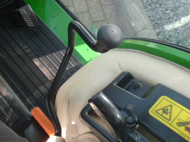 John Deere 2025R 4wd HST - Afbeelding 16