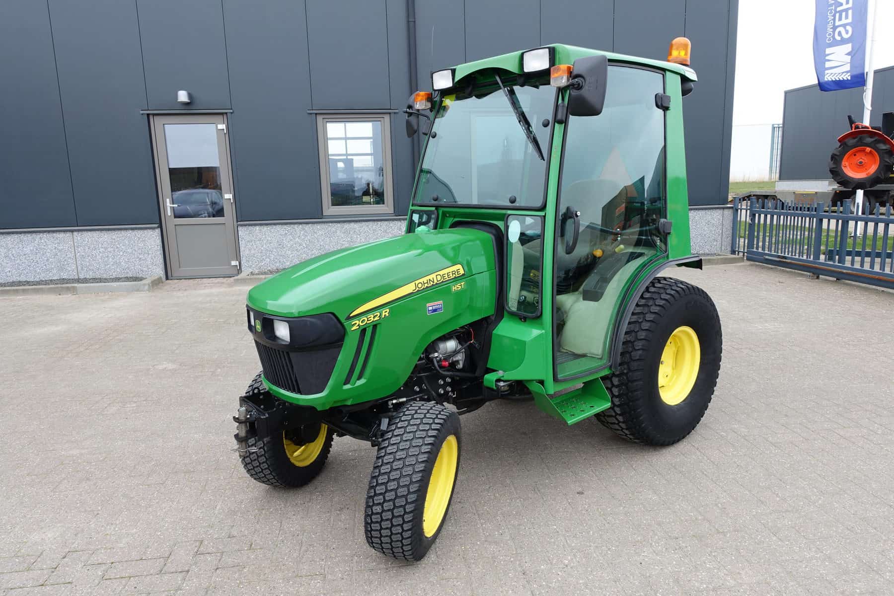 John Deere 2032R 4wd HST - Afbeelding 3