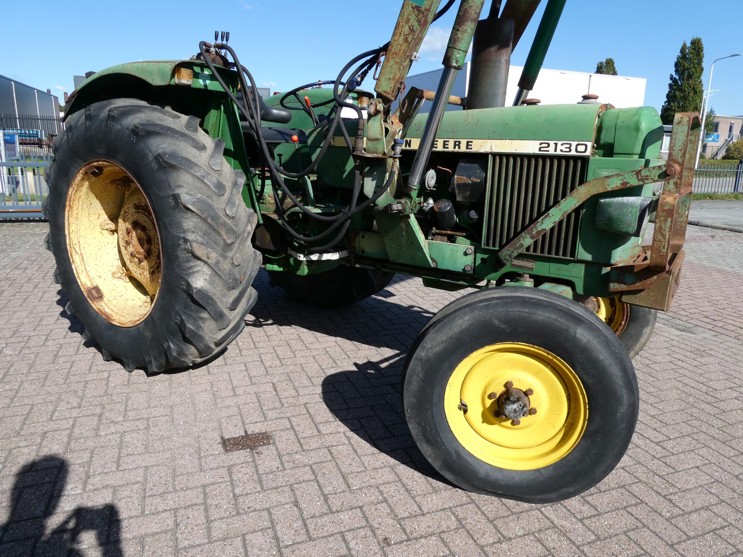 John Deere 2130 2wd - Afbeelding 2