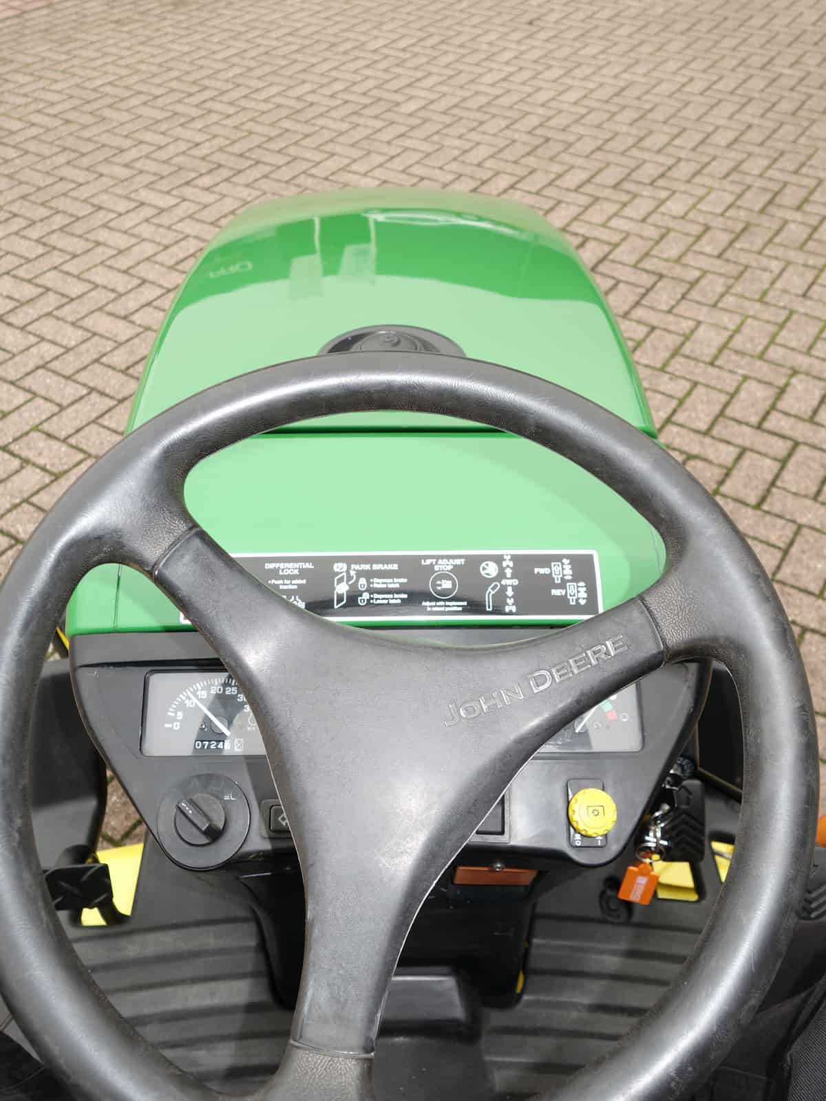 John Deere 2305 4wd HST - Afbeelding 12