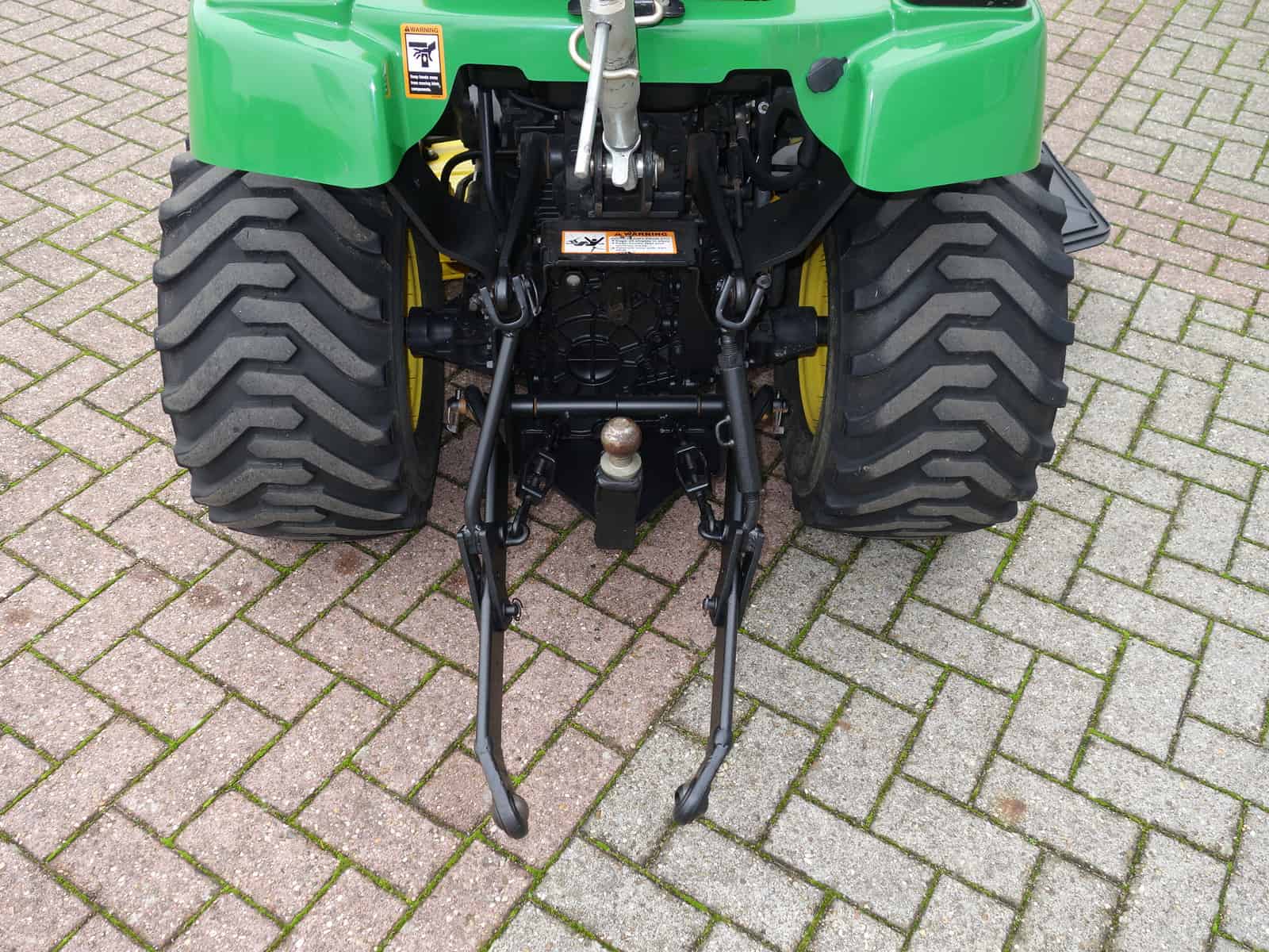 John Deere 2305 4wd HST - Afbeelding 18