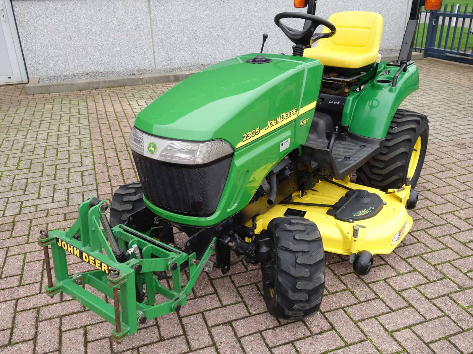 John Deere 2305 4wd HST - Afbeelding 4