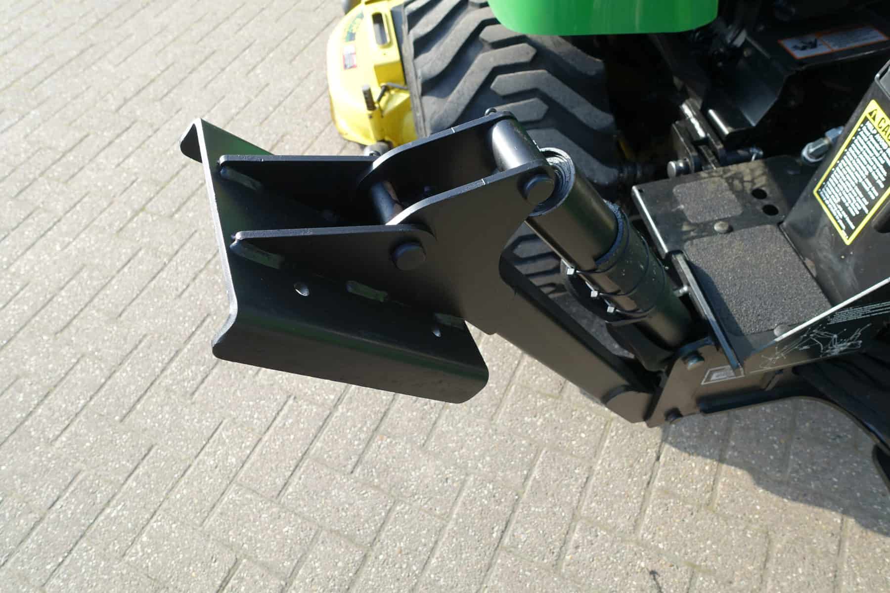 John Deere 2305 4wd HST - Afbeelding 20