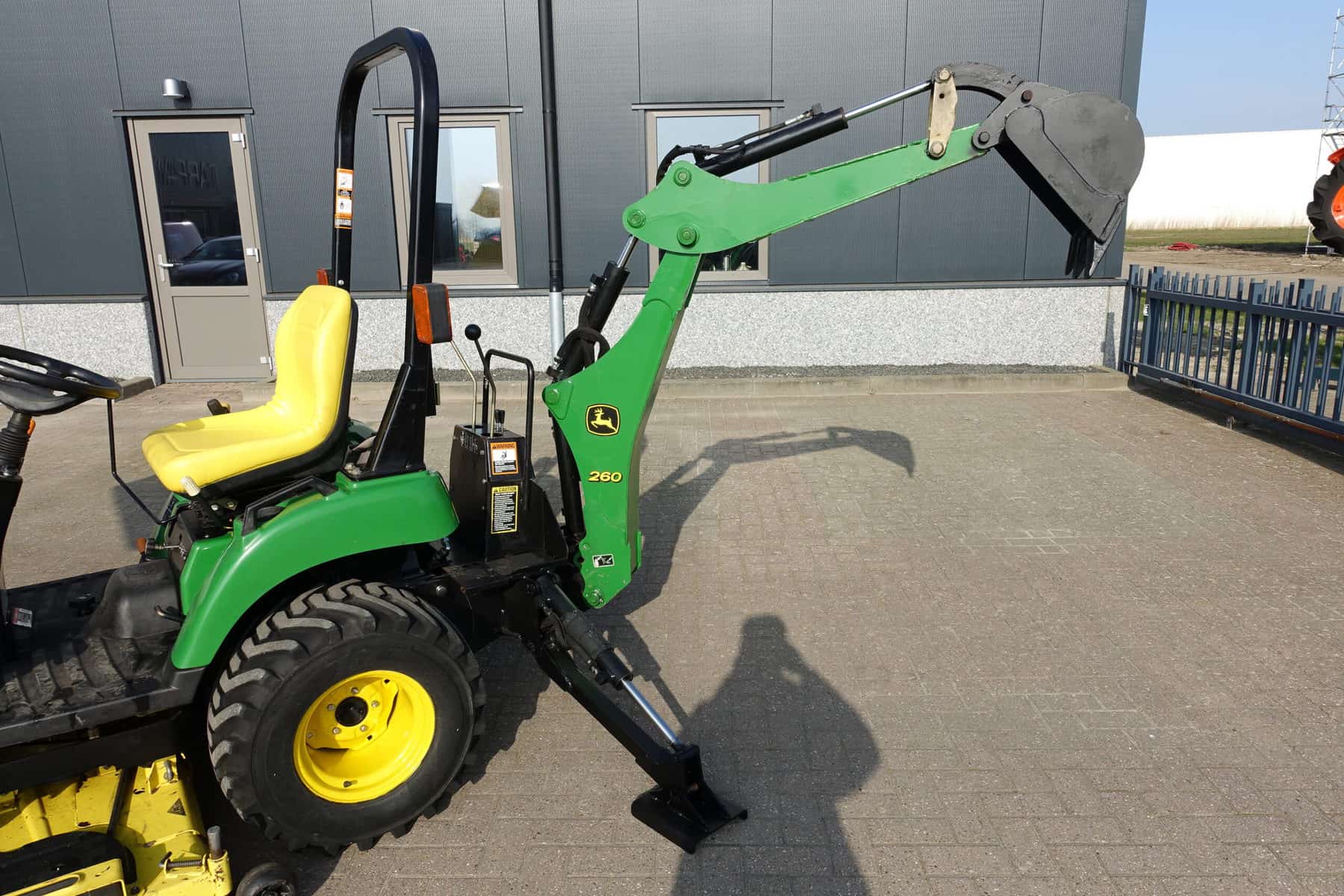 John Deere 2305 4wd HST - Afbeelding 21