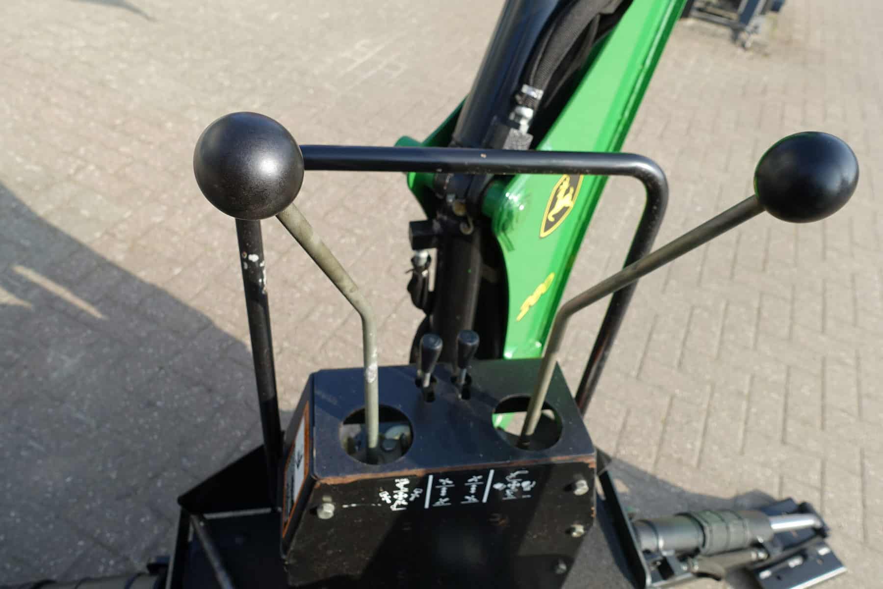 John Deere 2305 4wd HST - Afbeelding 24