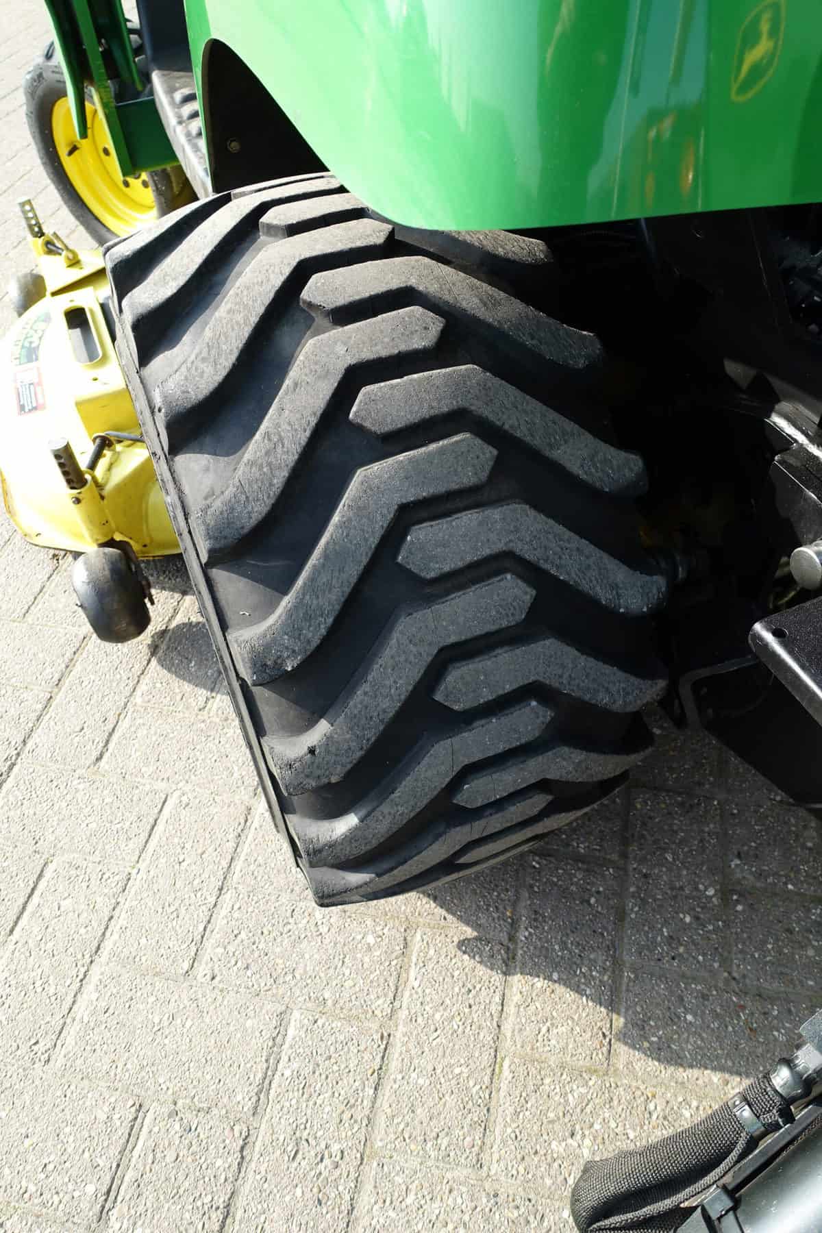 John Deere 2305 4wd HST - Afbeelding 26