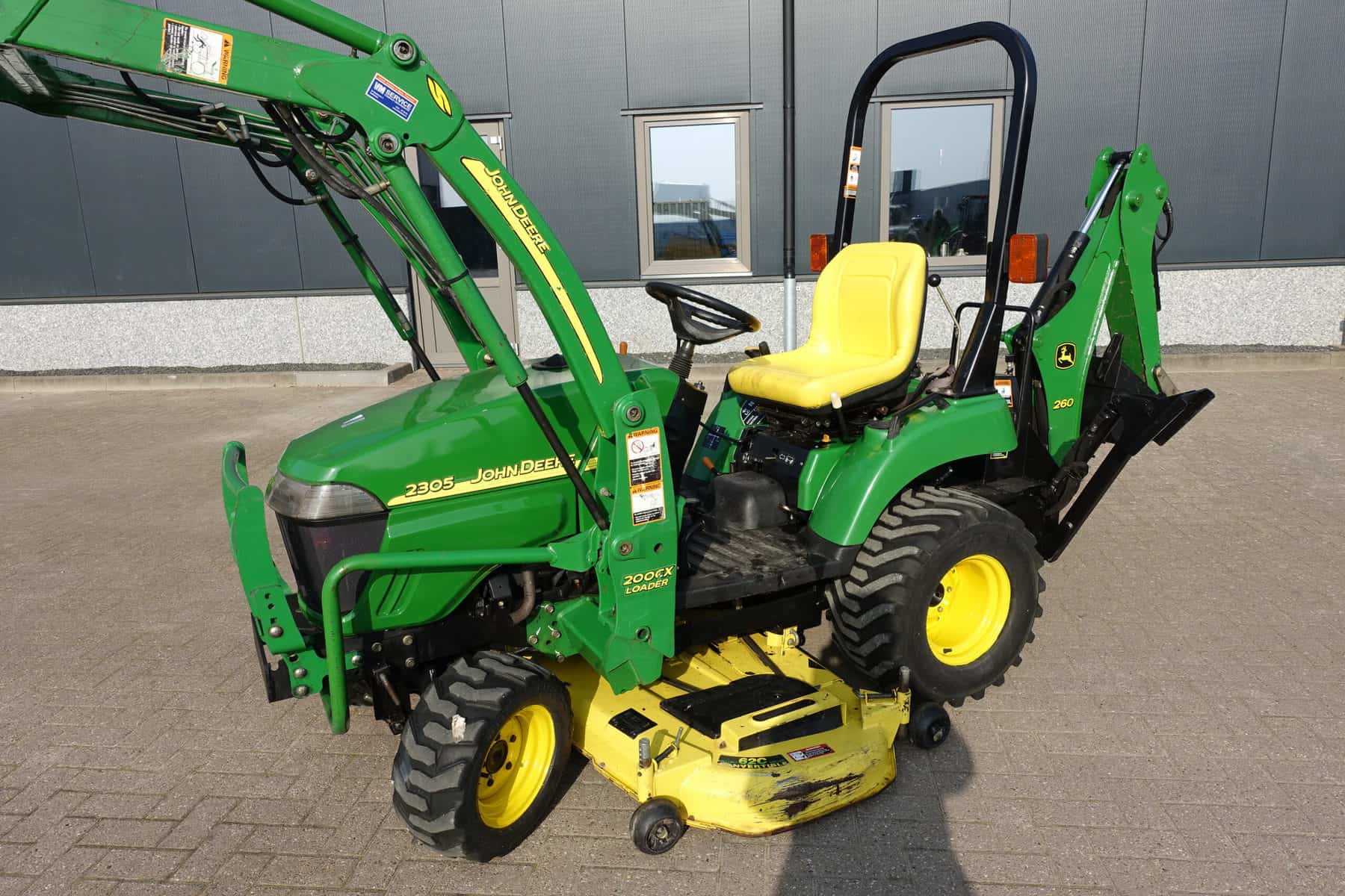 John Deere 2305 4wd HST - Afbeelding 4