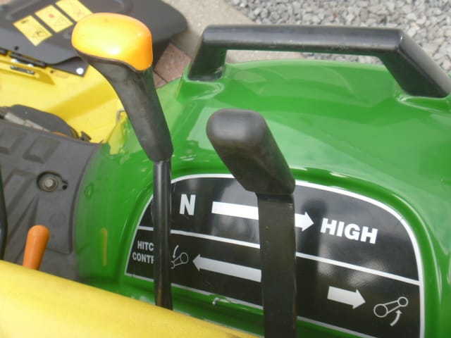 John Deere 2305 4wd HST - Afbeelding 13