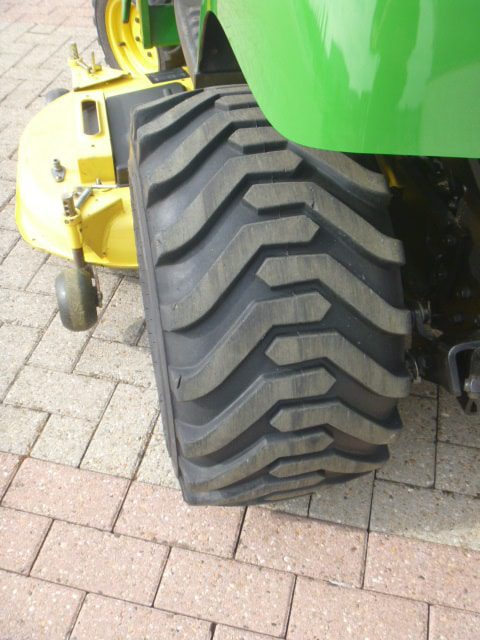 John Deere 2305 4wd HST - Afbeelding 17