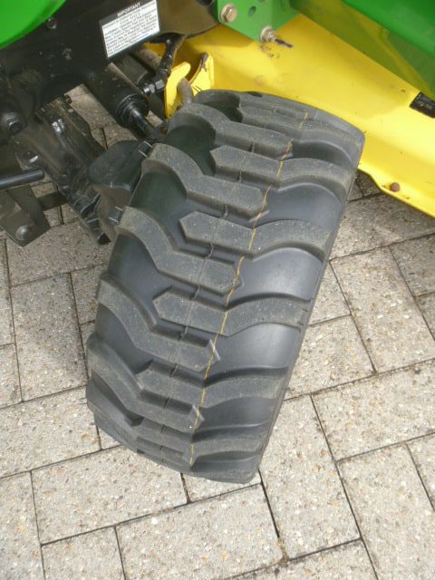 John Deere 2305 4wd HST - Afbeelding 18