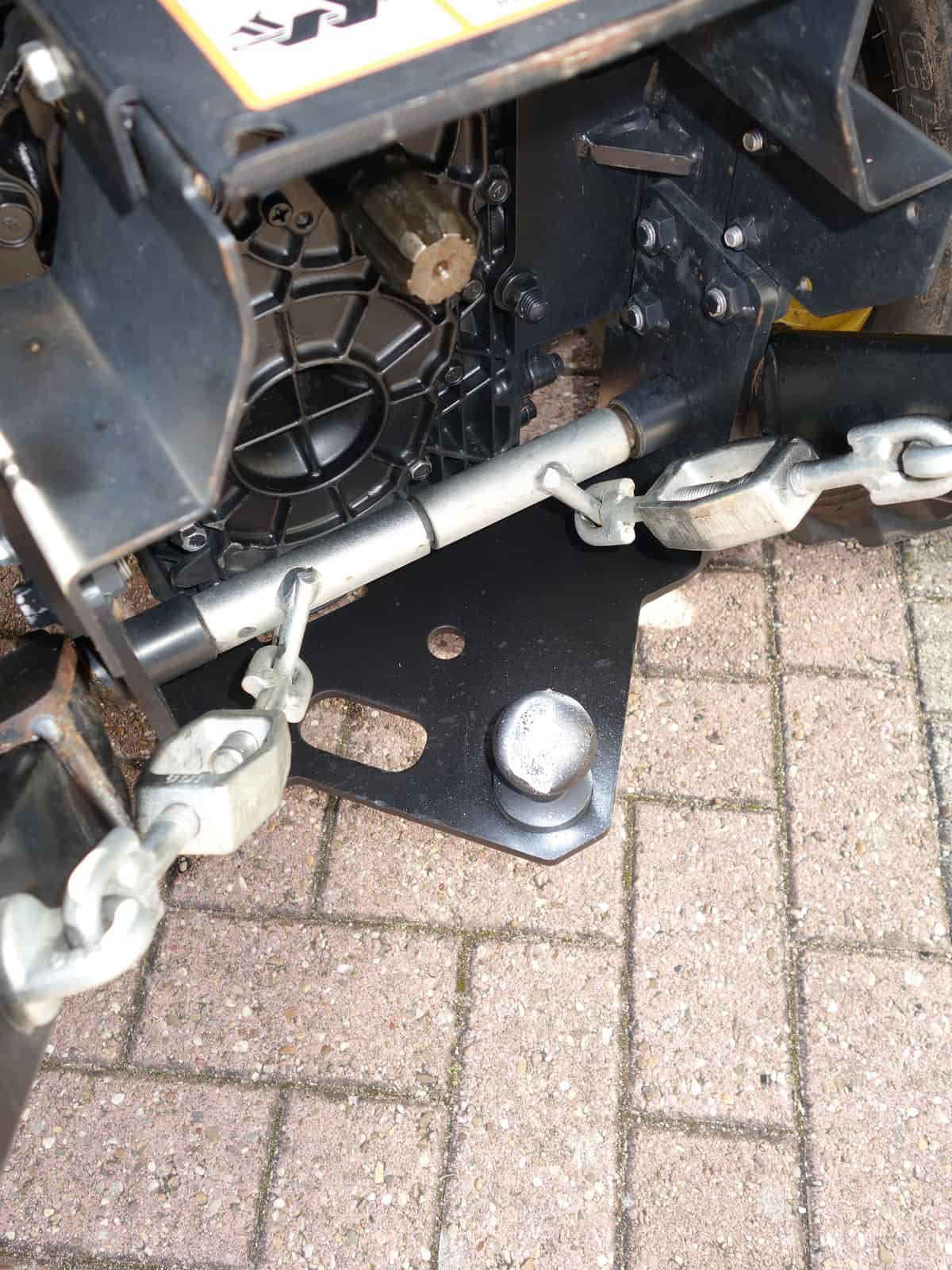 John Deere 2305 4wd HST - Afbeelding 18