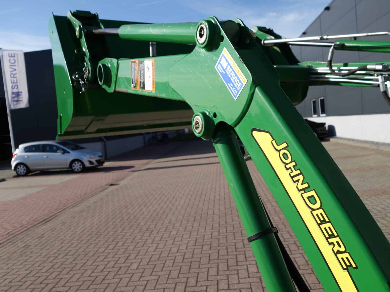 John Deere 2305 4wd HST - Afbeelding 25