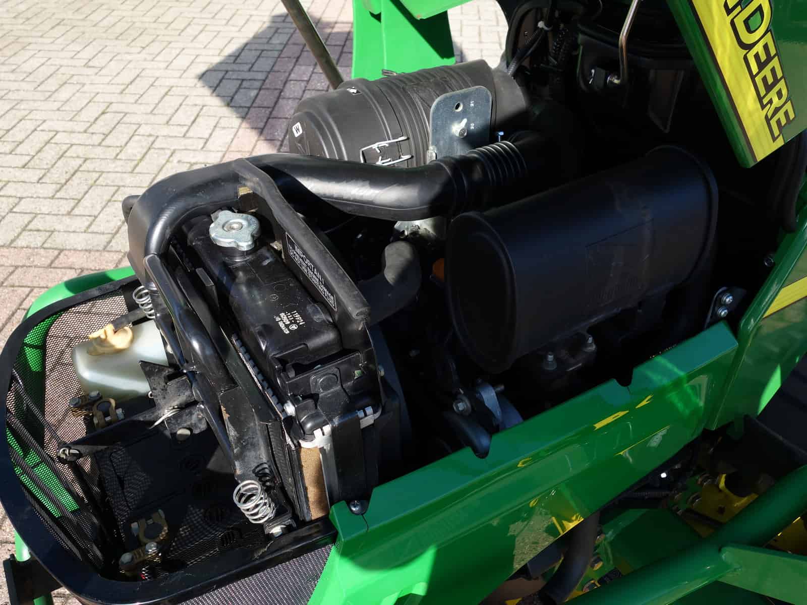 John Deere 2305 4wd HST - Afbeelding 33