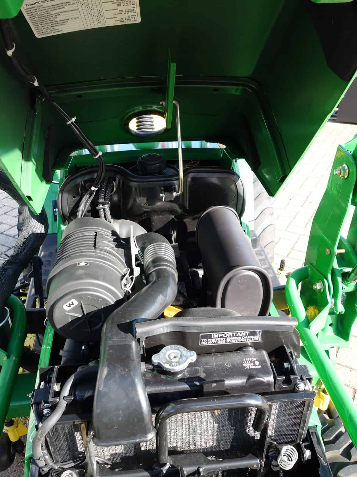 John Deere 2305 4wd HST - Afbeelding 35