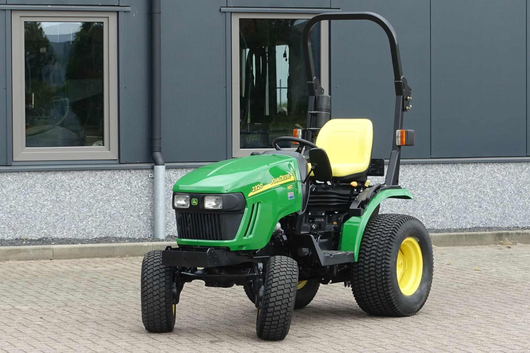 John Deere 2320 4wd HST