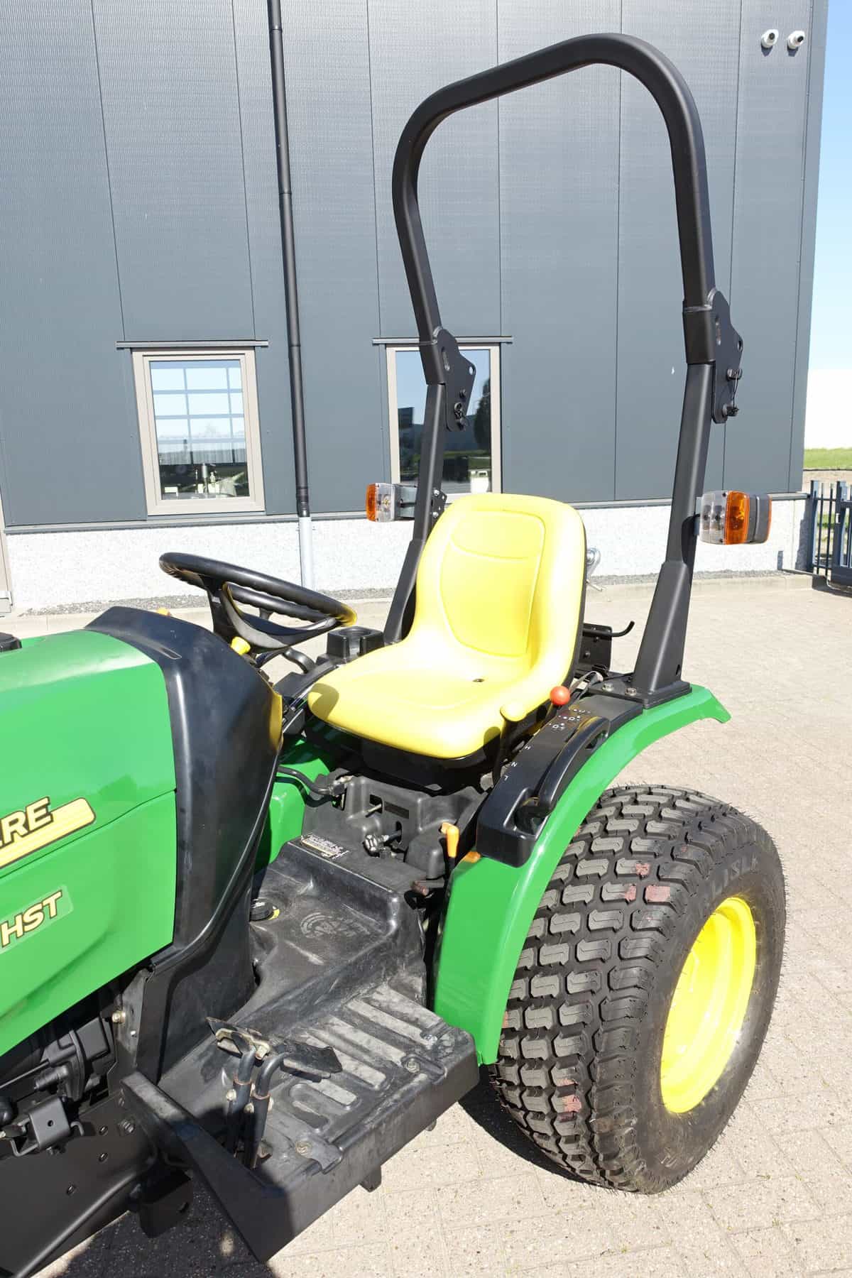 John Deere 2320 4wd HST - Afbeelding 10