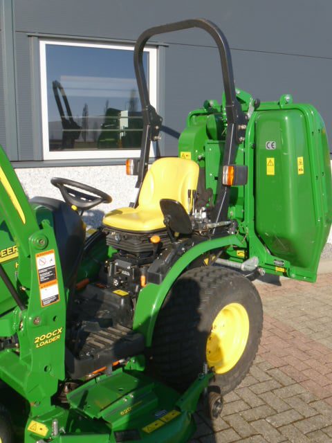 John Deere 2320 4wd HST - Afbeelding 11
