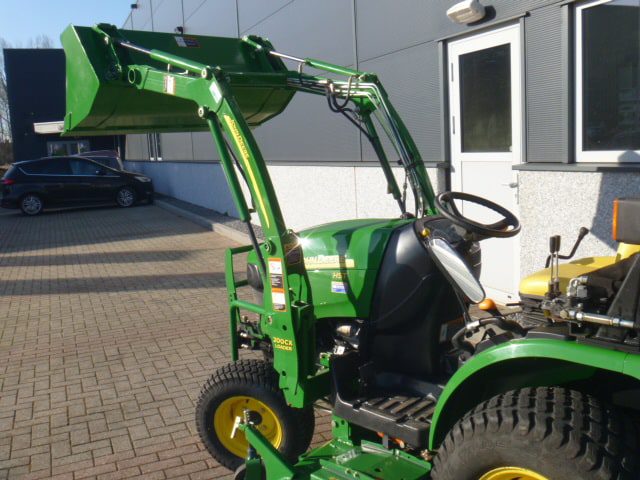 John Deere 2320 4wd HST - Afbeelding 12