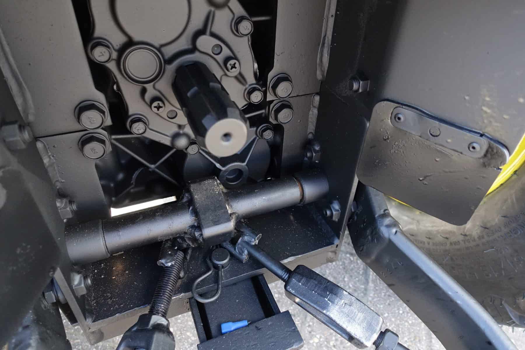 John Deere 2320 4wd HST - Afbeelding 24