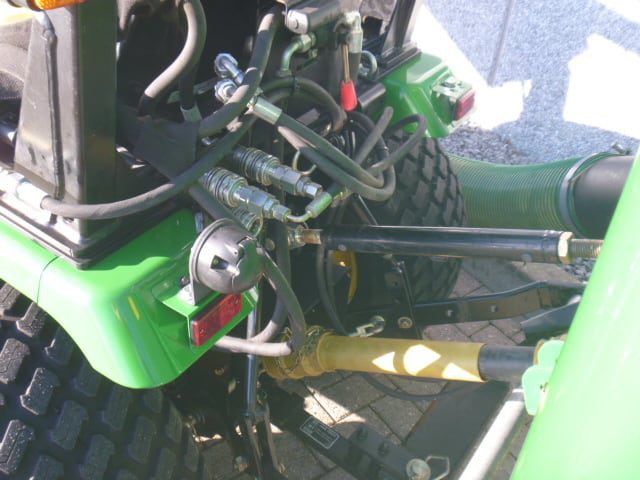 John Deere 2320 4wd HST - Afbeelding 24