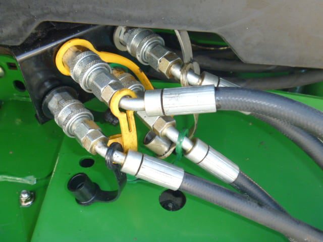 John Deere 2320 4wd HST - Afbeelding 29