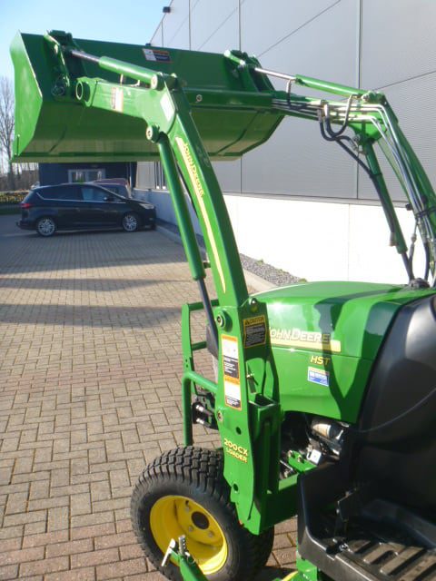 John Deere 2320 4wd HST - Afbeelding 32