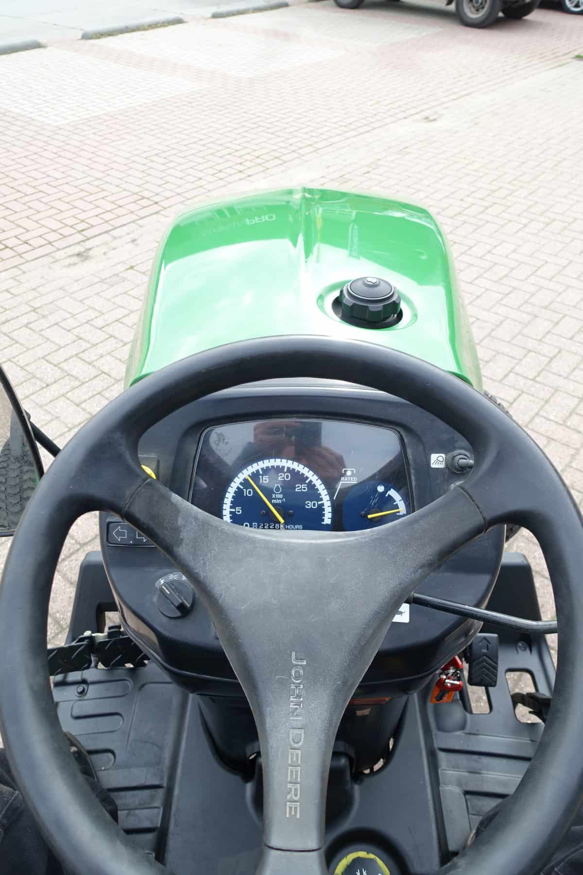 John Deere 2320 4wd HST - Afbeelding 11