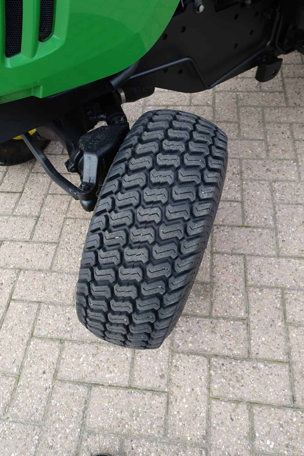 John Deere 2320 4wd HST - Afbeelding 23