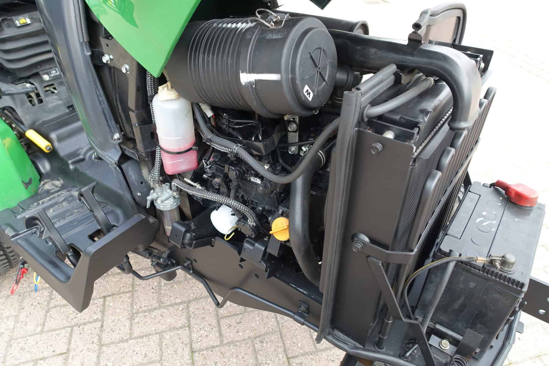 John Deere 2320 4wd HST - Afbeelding 28