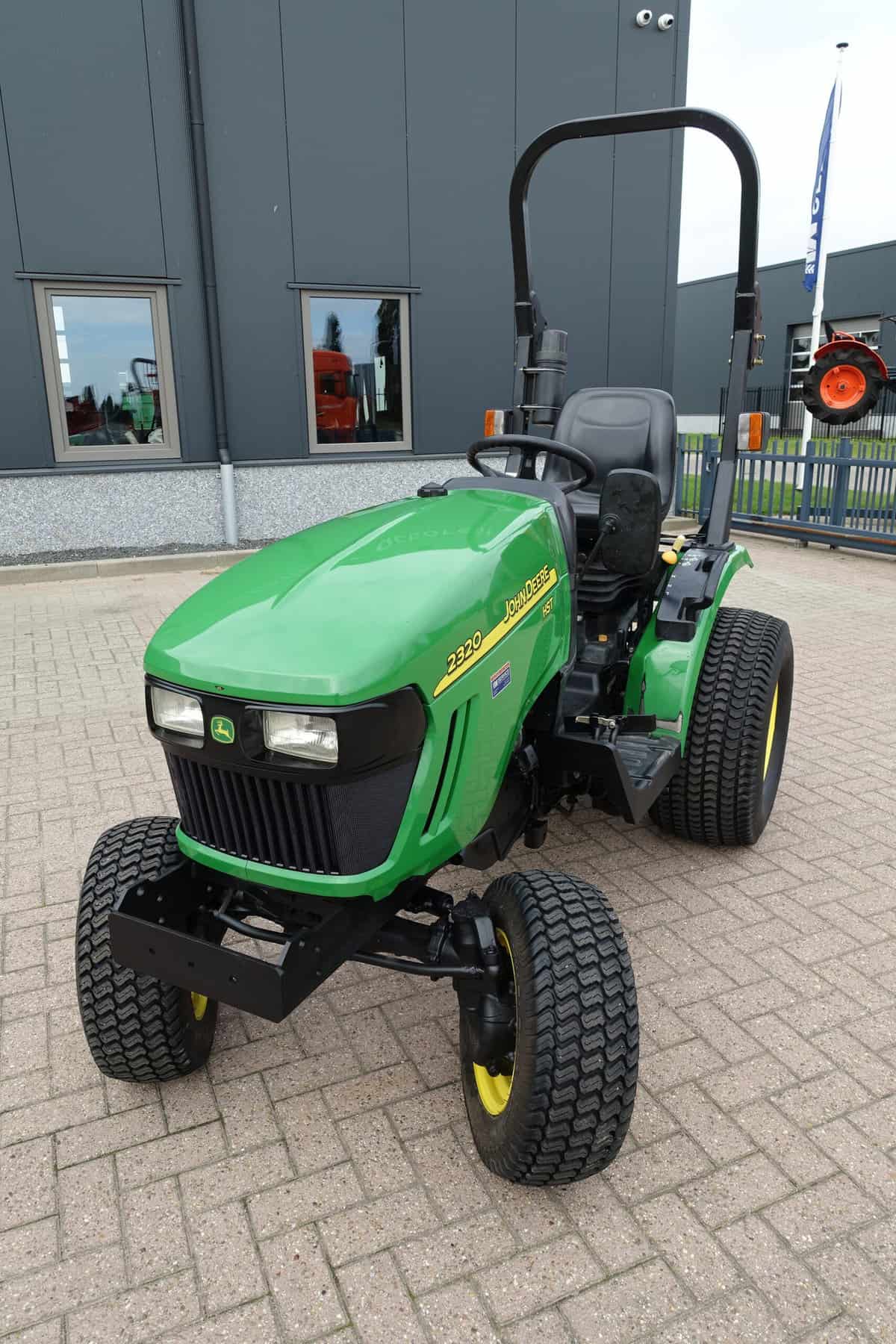 John Deere 2320 4wd HST - Afbeelding 4