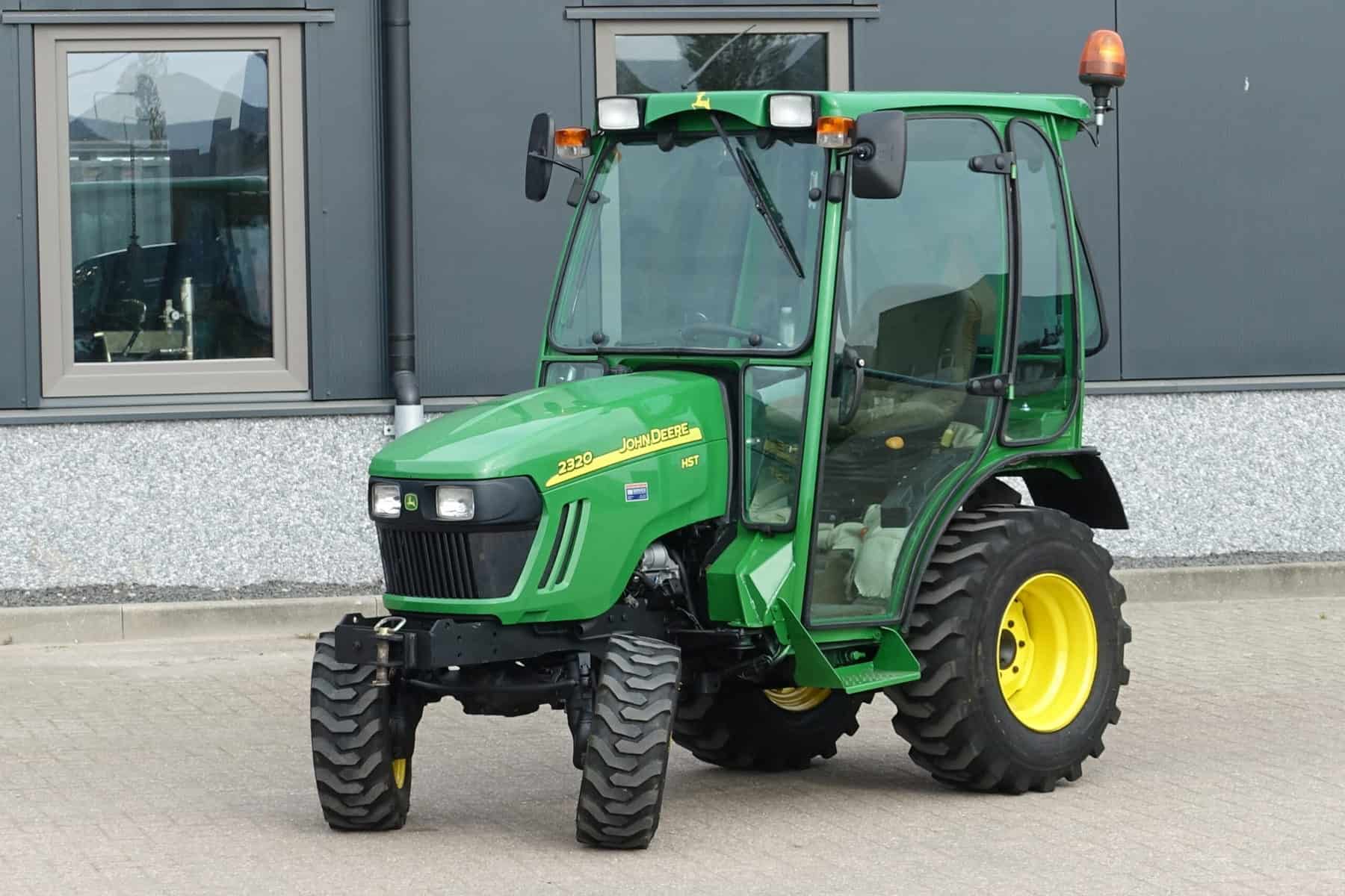 John Deere 2320 4wd HST