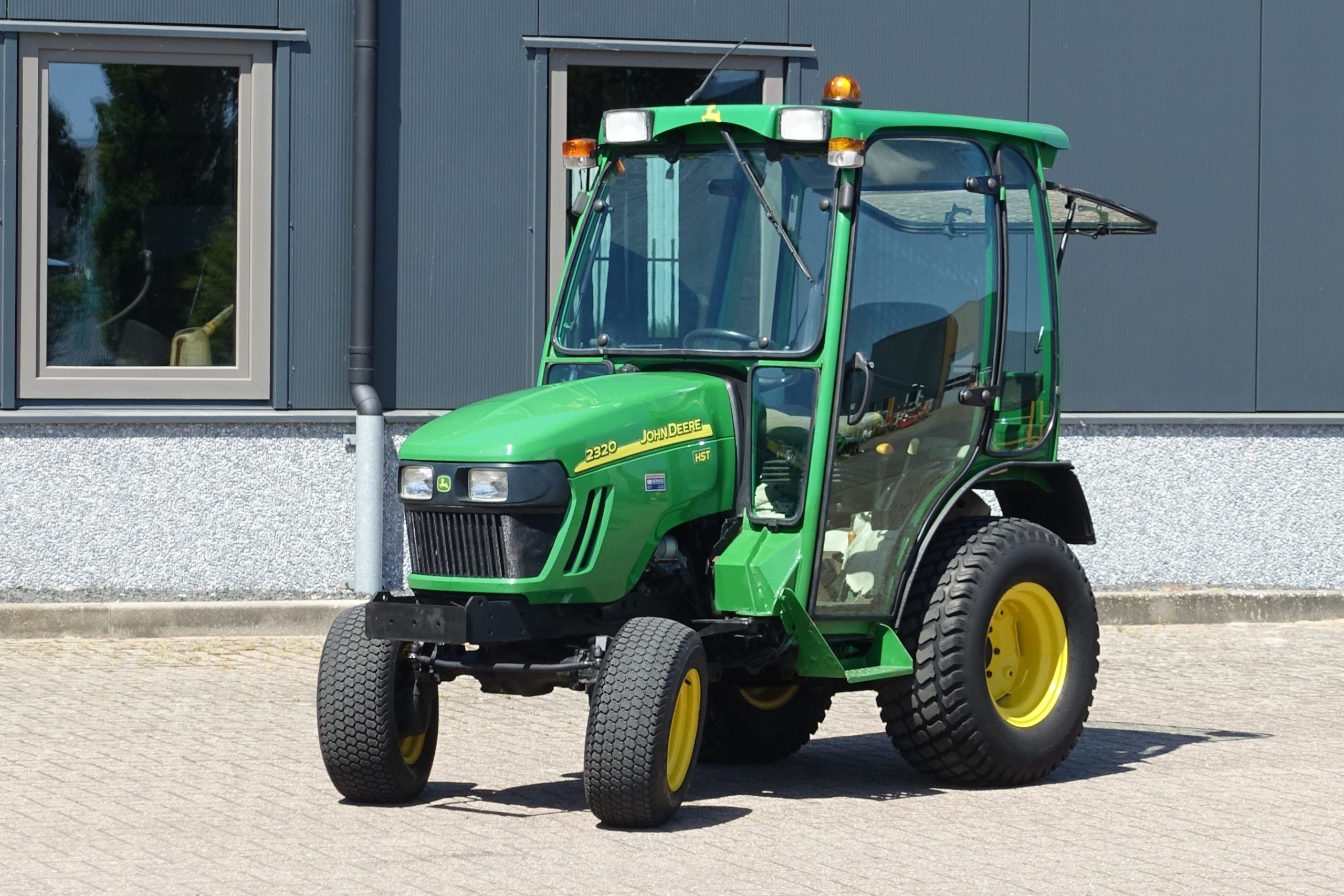 John Deere 2320 4wd HST