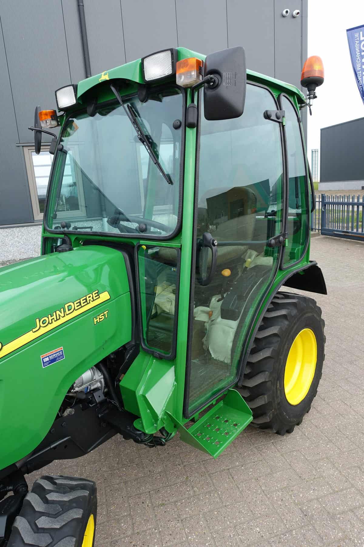 John Deere 2320 4wd HST - Afbeelding 10