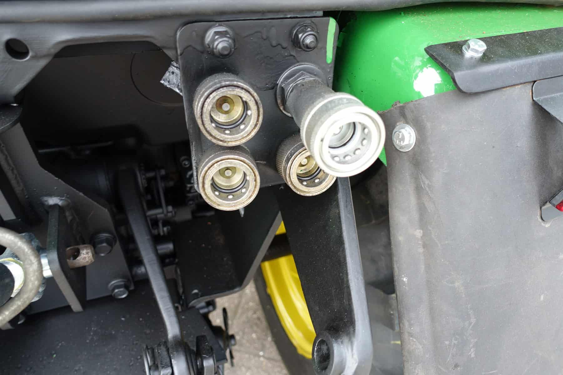 John Deere 2320 4wd HST - Afbeelding 22