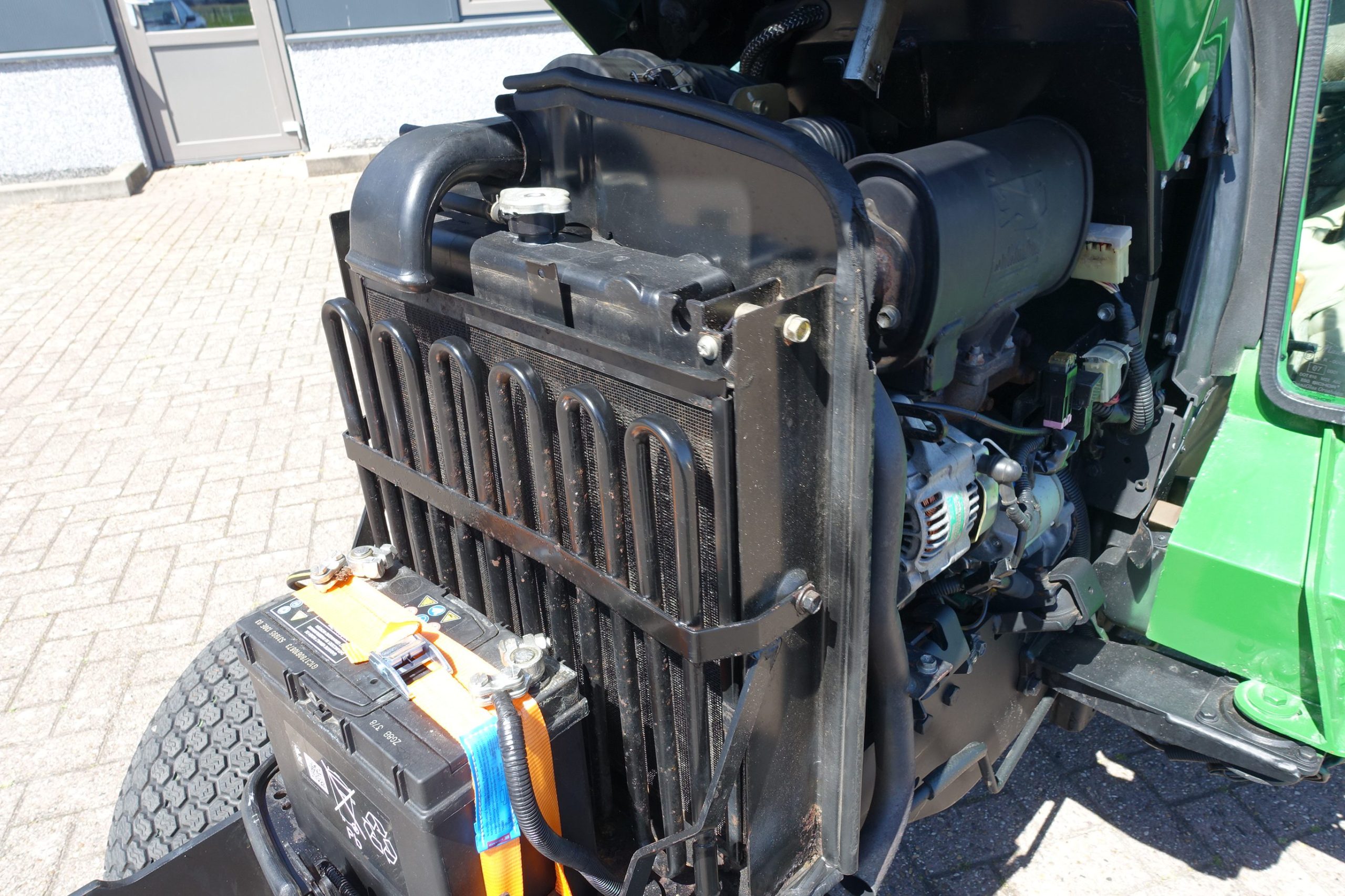 John Deere 2320 4wd HST - Afbeelding 31