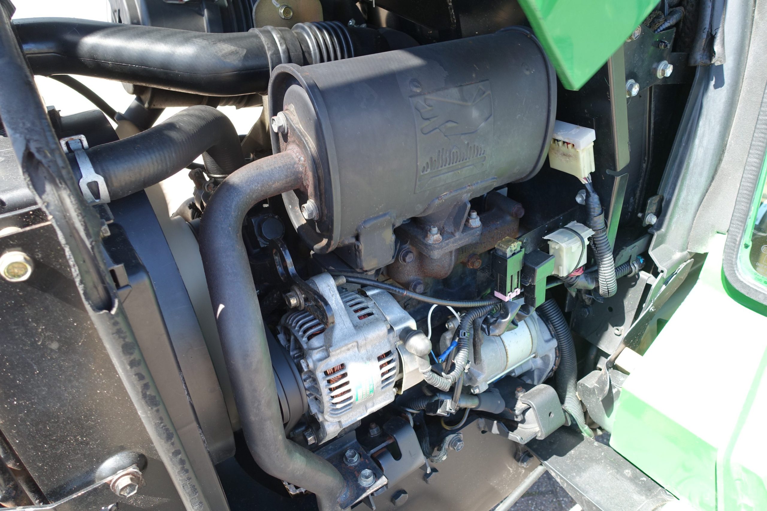 John Deere 2320 4wd HST - Afbeelding 32