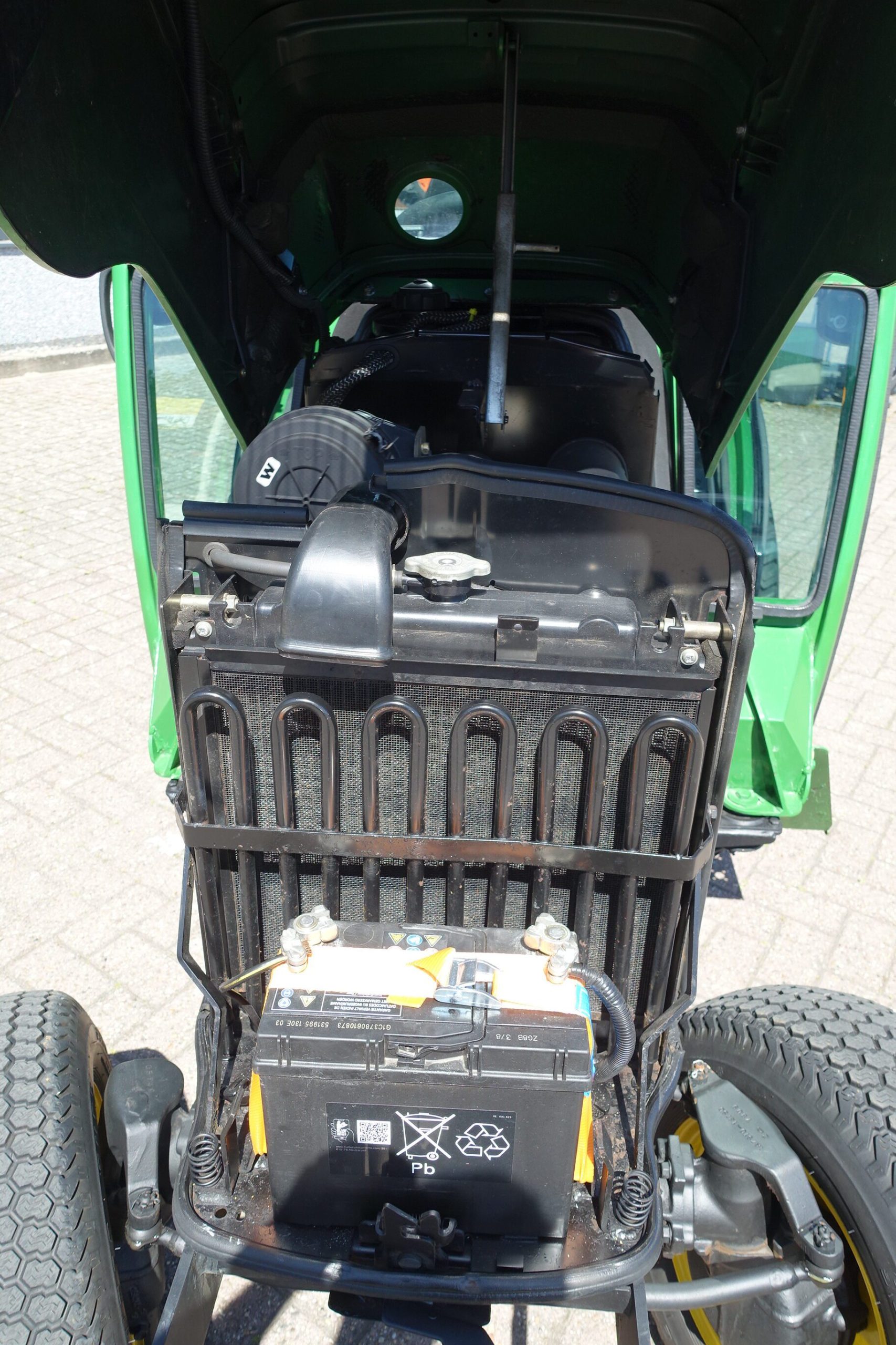 John Deere 2320 4wd HST - Afbeelding 33