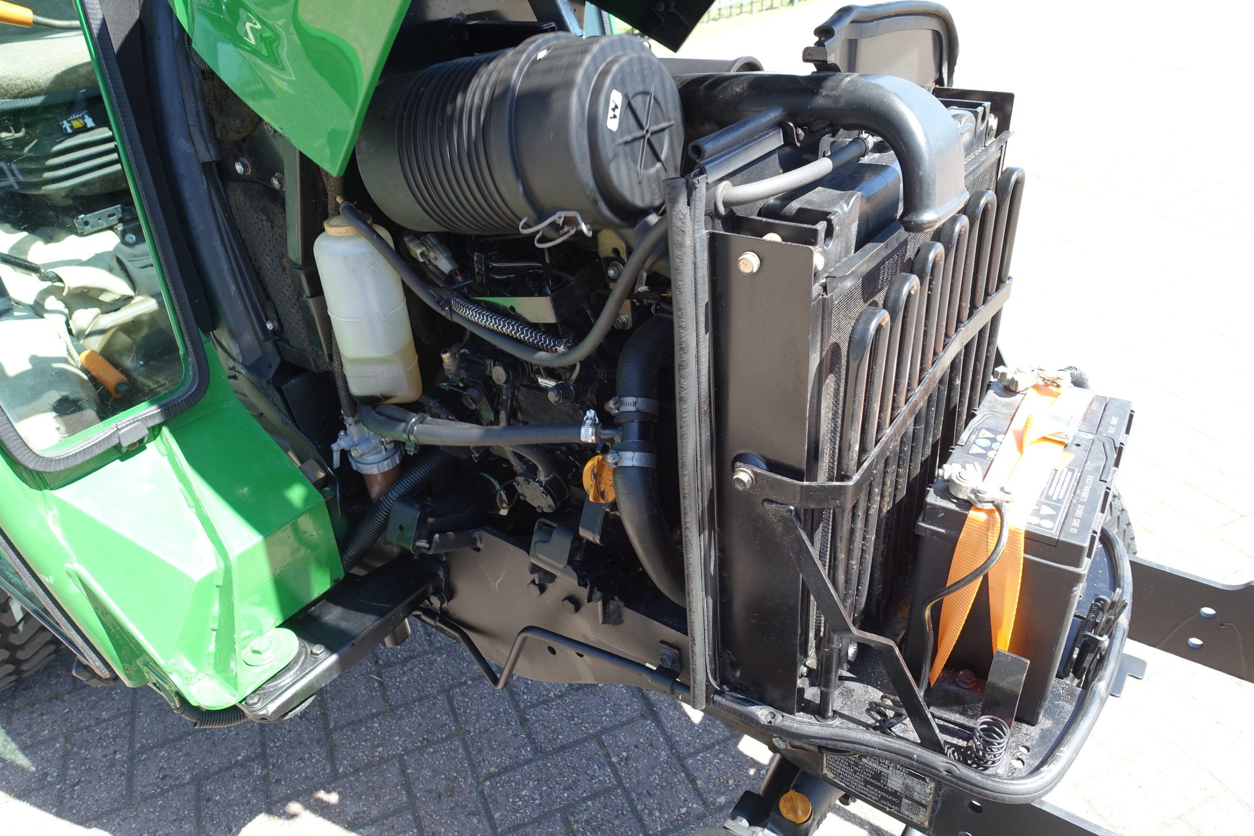 John Deere 2320 4wd HST - Afbeelding 34