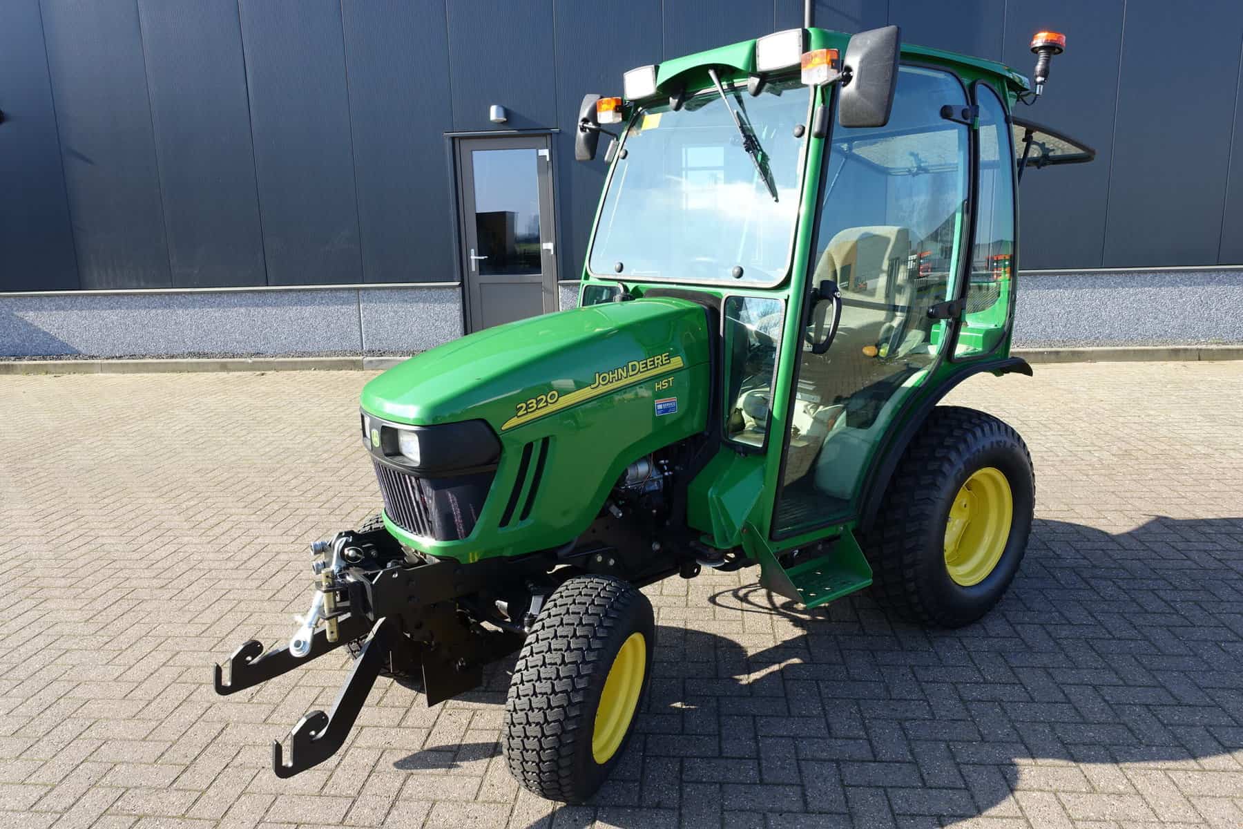 John Deere 2320 4wd HST - Afbeelding 3