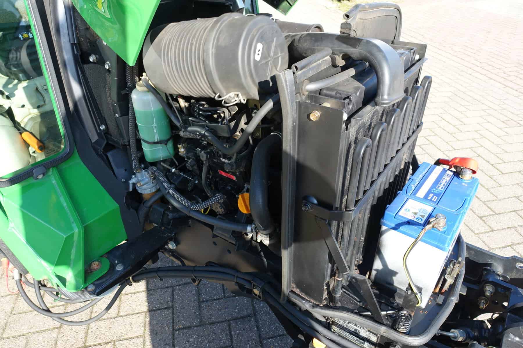 John Deere 2320 4wd HST - Afbeelding 33